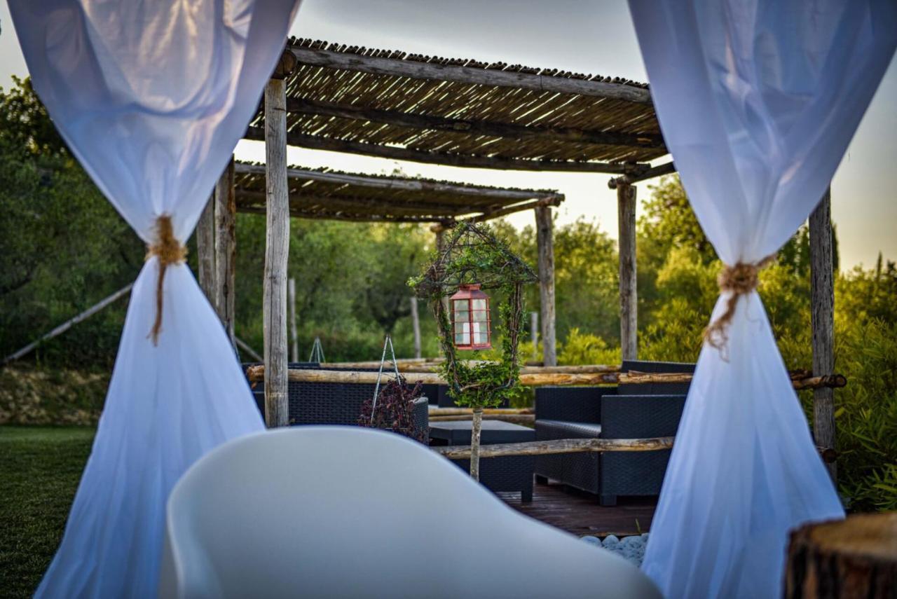 Essenziale Bed & Breakfast Castell'Anselmo ภายนอก รูปภาพ