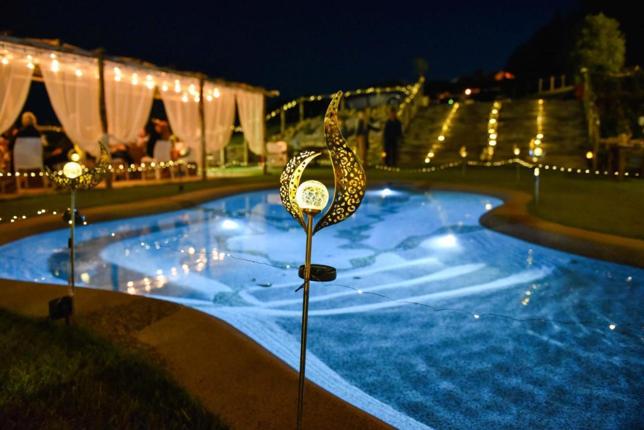 Essenziale Bed & Breakfast Castell'Anselmo ภายนอก รูปภาพ