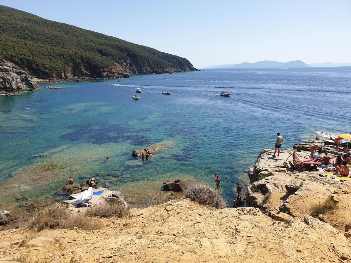 Essenziale Bed & Breakfast Castell'Anselmo ภายนอก รูปภาพ