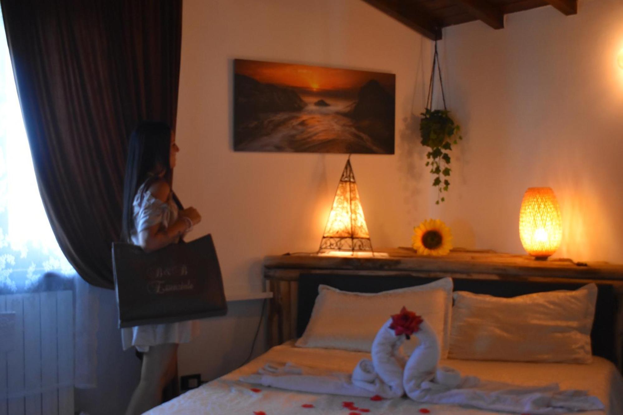 Essenziale Bed & Breakfast Castell'Anselmo ภายนอก รูปภาพ