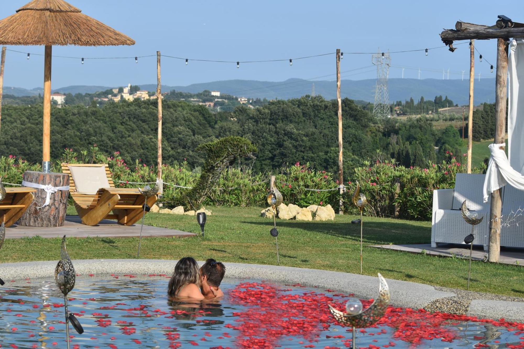 Essenziale Bed & Breakfast Castell'Anselmo ภายนอก รูปภาพ