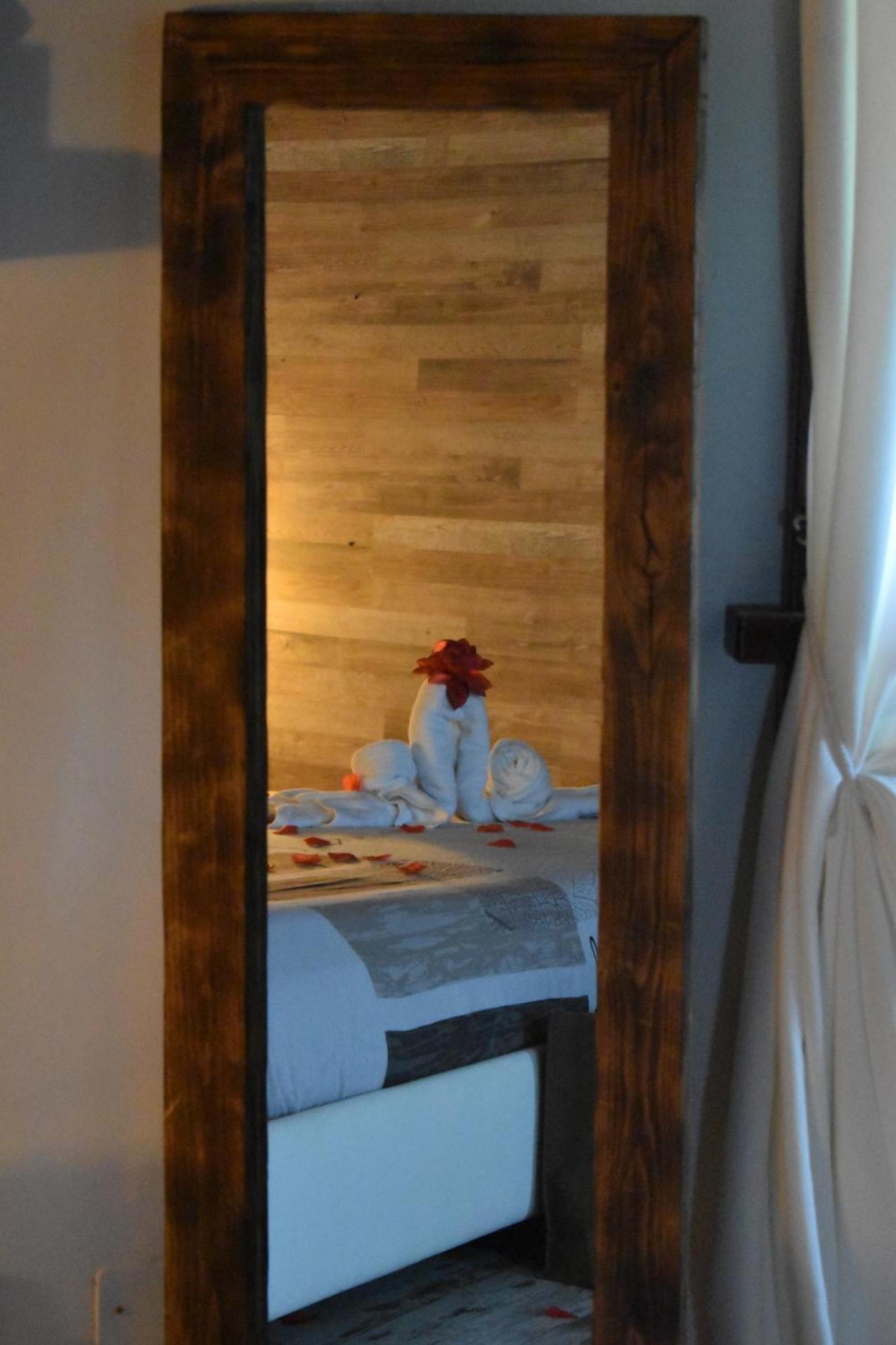 Essenziale Bed & Breakfast Castell'Anselmo ภายนอก รูปภาพ
