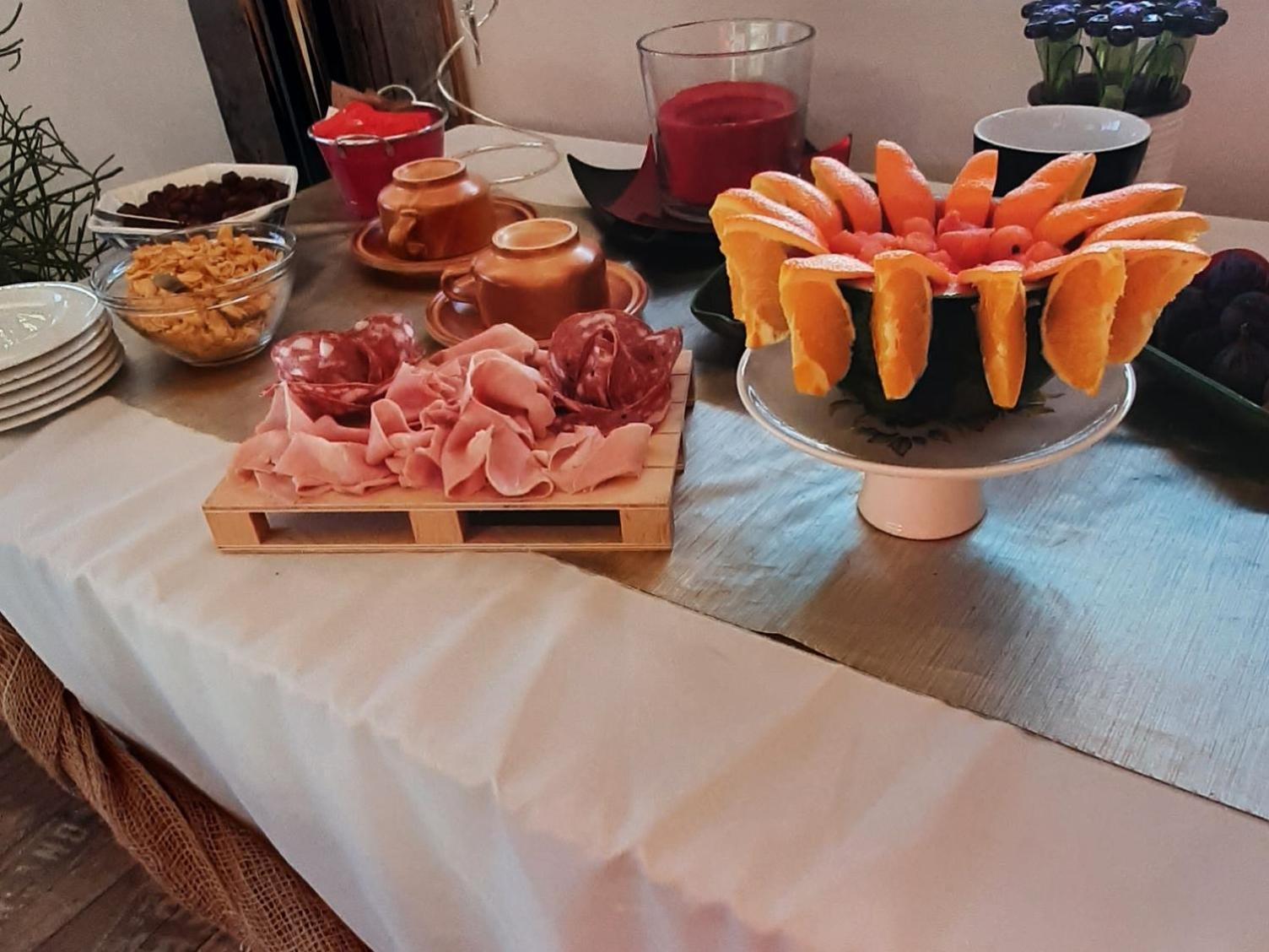 Essenziale Bed & Breakfast Castell'Anselmo ภายนอก รูปภาพ